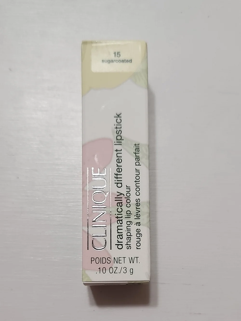 CLINIQUE Sugarcoated Dramatically Different Lipstick